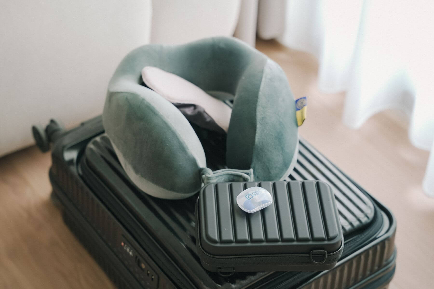 Travel Blue Tawian 藍旅頸枕評價與旅行收納盒圖片02