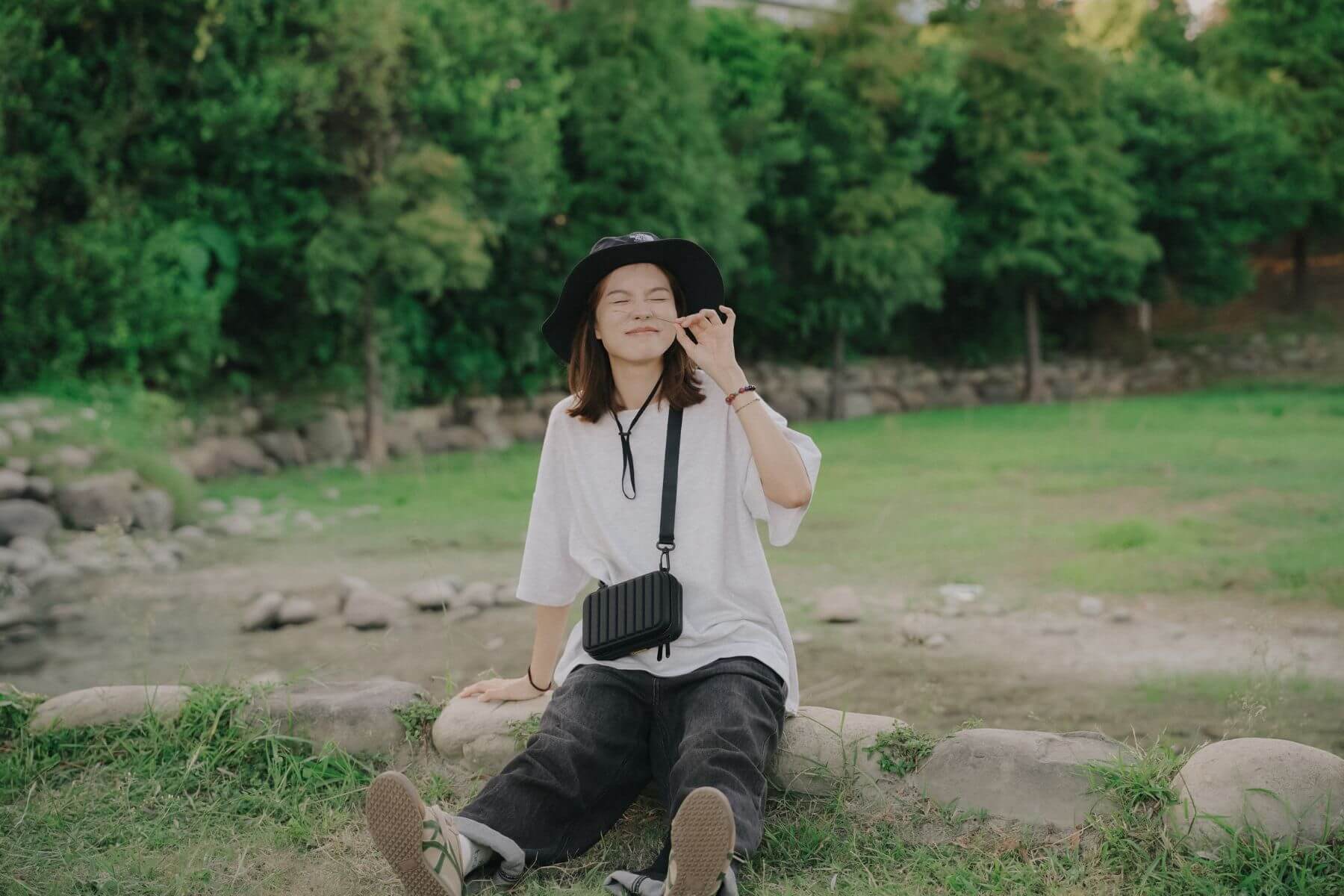 Travel Blue Tawian 藍旅頸枕評價與旅行收納盒圖片