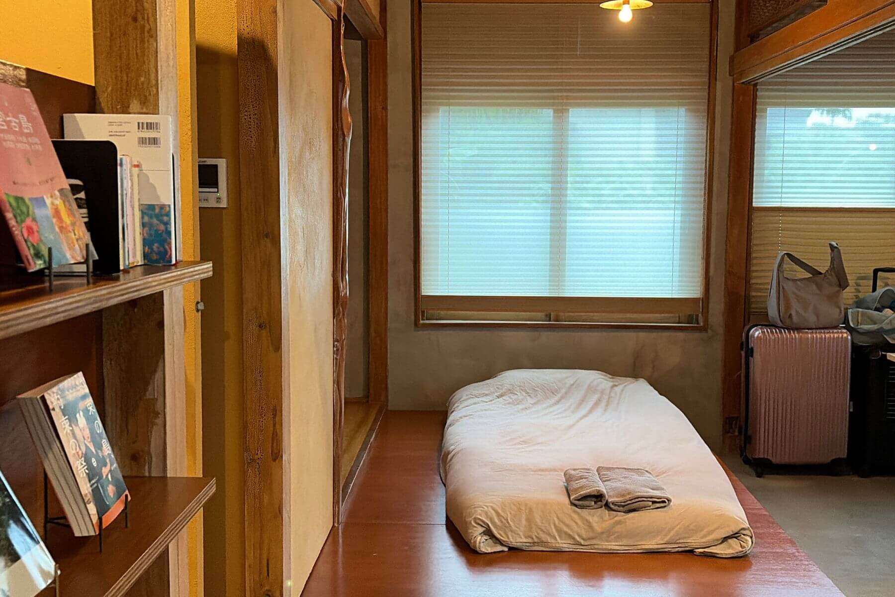 宮古島自由行住宿推薦(伊良部島):tonari イラブ、きび畑の宿屋內圖片_02